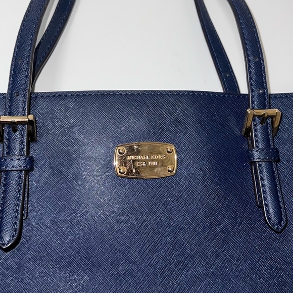 Michael kors- Navy and gold bag - Picture 2 of 8